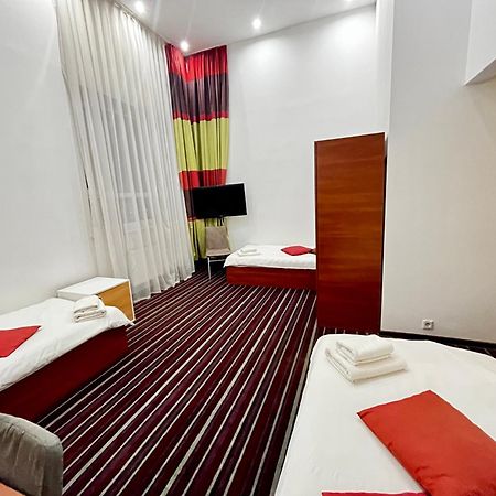 Hotel Kalyna Charkiv Esterno foto