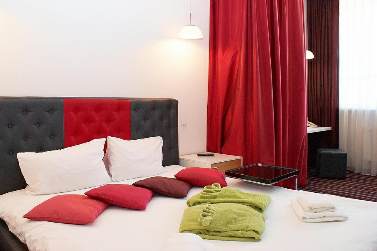 Hotel Kalyna Charkiv Esterno foto